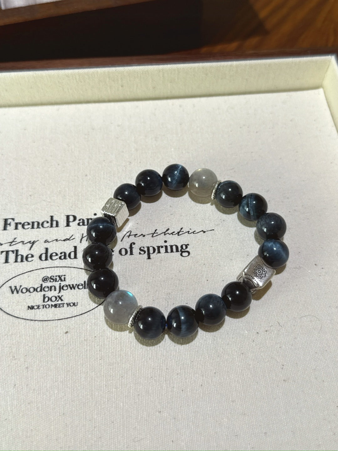 ▫️▪️ Blue tiger eye gray moonlight bracelet